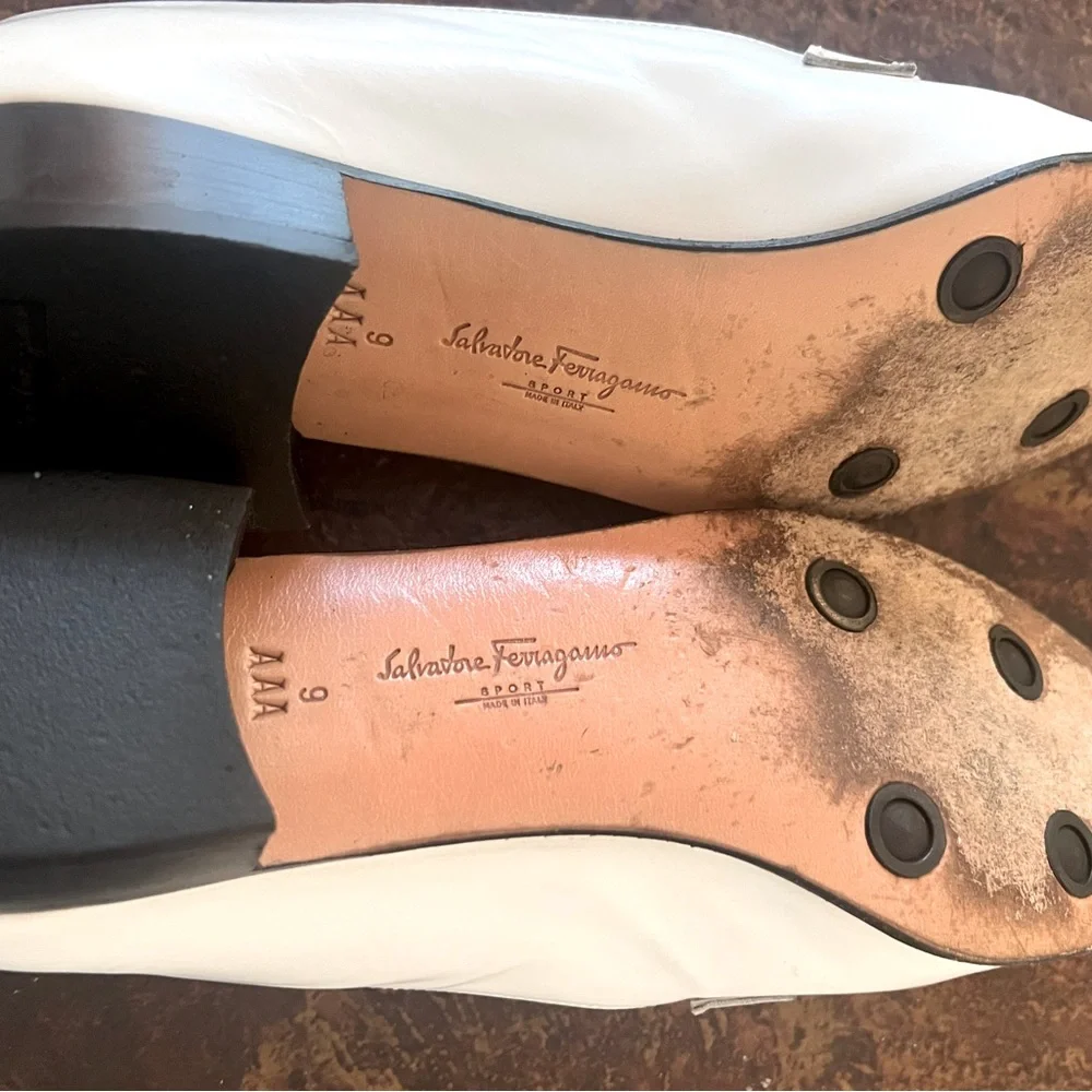 Vintage Ferragamo loafers - Picture 4 of 4